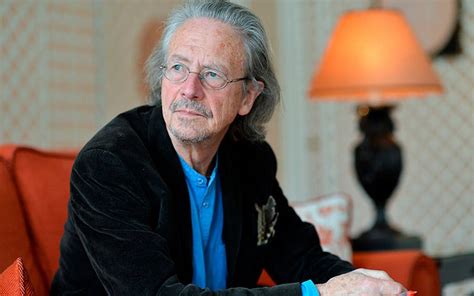 El Premio Nobel de Literatura 2019: Una Exploración de la Lengua y el Exilio en las Obras de Peter Handke